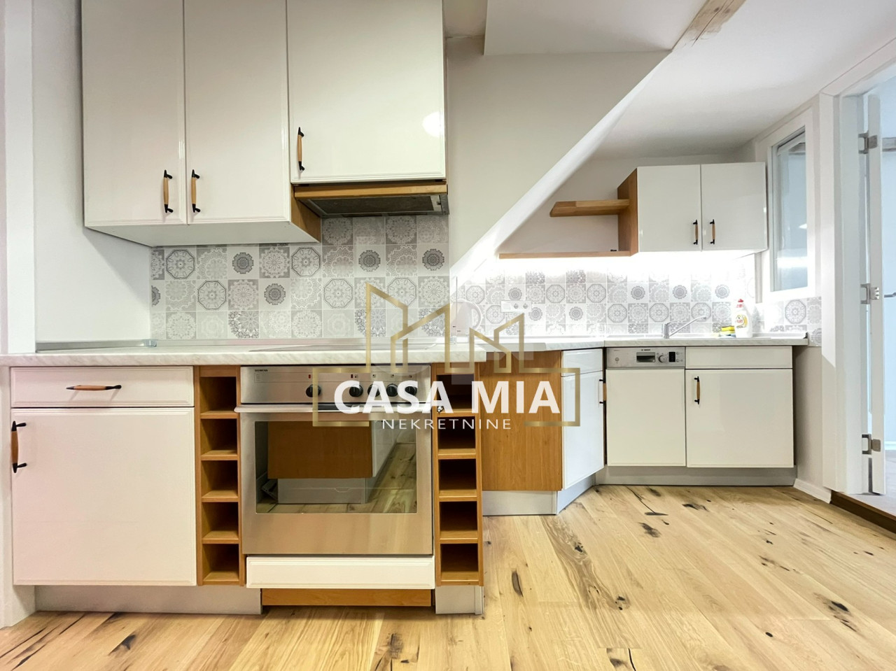 CASA MIA / Ttroiposoban stan 62m2 / Mejtaš / Centar 8