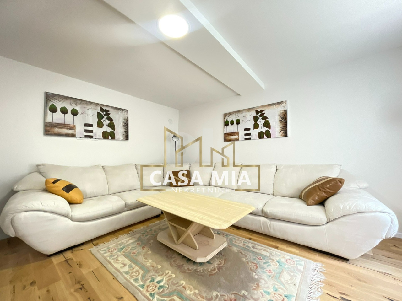 CASA MIA / Ttroiposoban stan 62m2 / Mejtaš / Centar