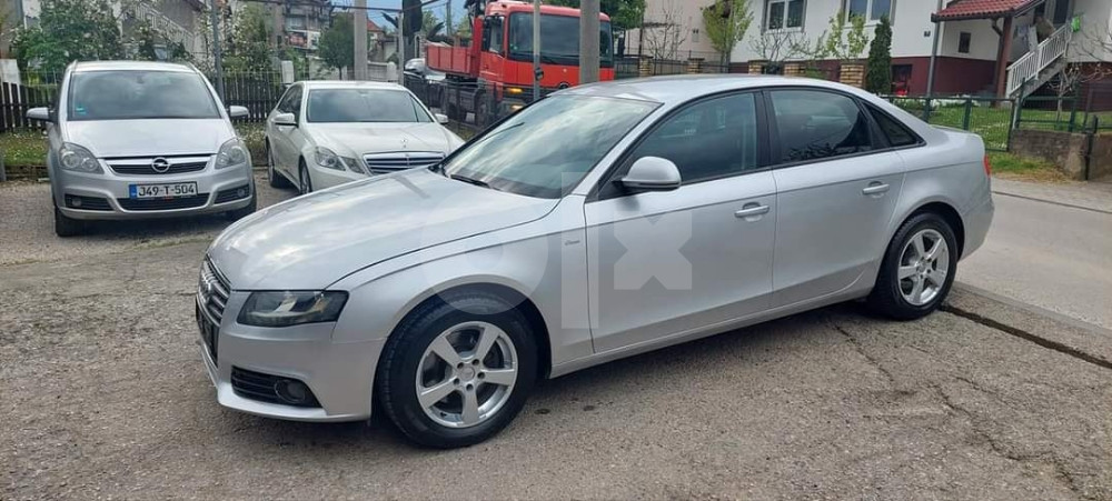 Audi A4 2.0 TDi mod 2009