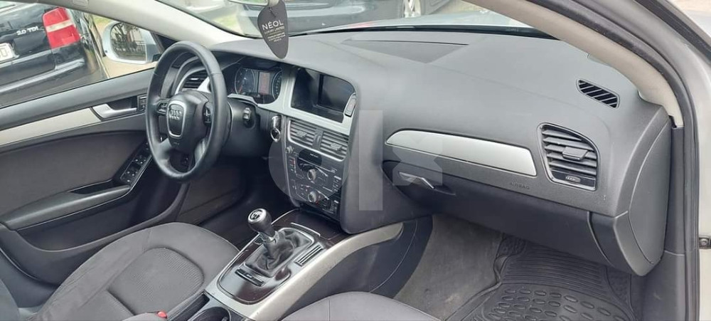 Audi A4 2.0 TDi mod 2009