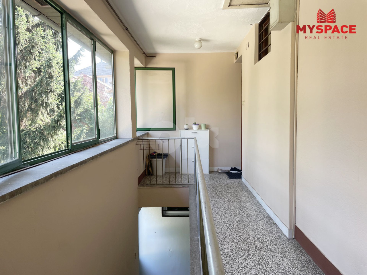 MY SPACE/ Stan sa garazom/ Stari Grad/ 52m2 12