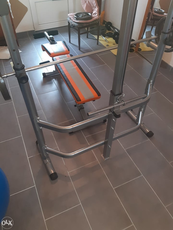 Bench klupa sa lat nastavkom i dodacima za noge - 50kg NOVO