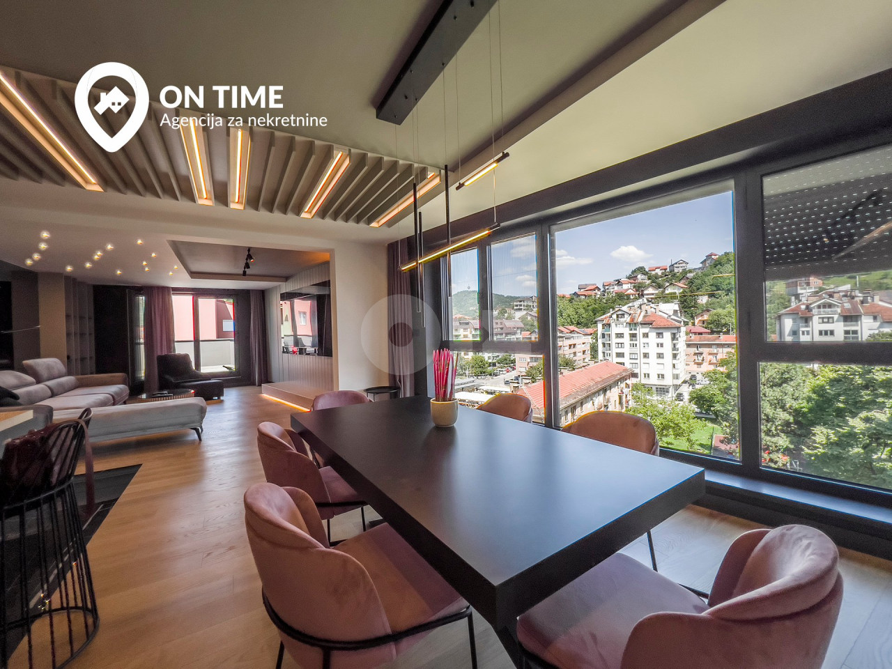 Četverosoban stan / Buća Potok / 120m2 / GARAŽA