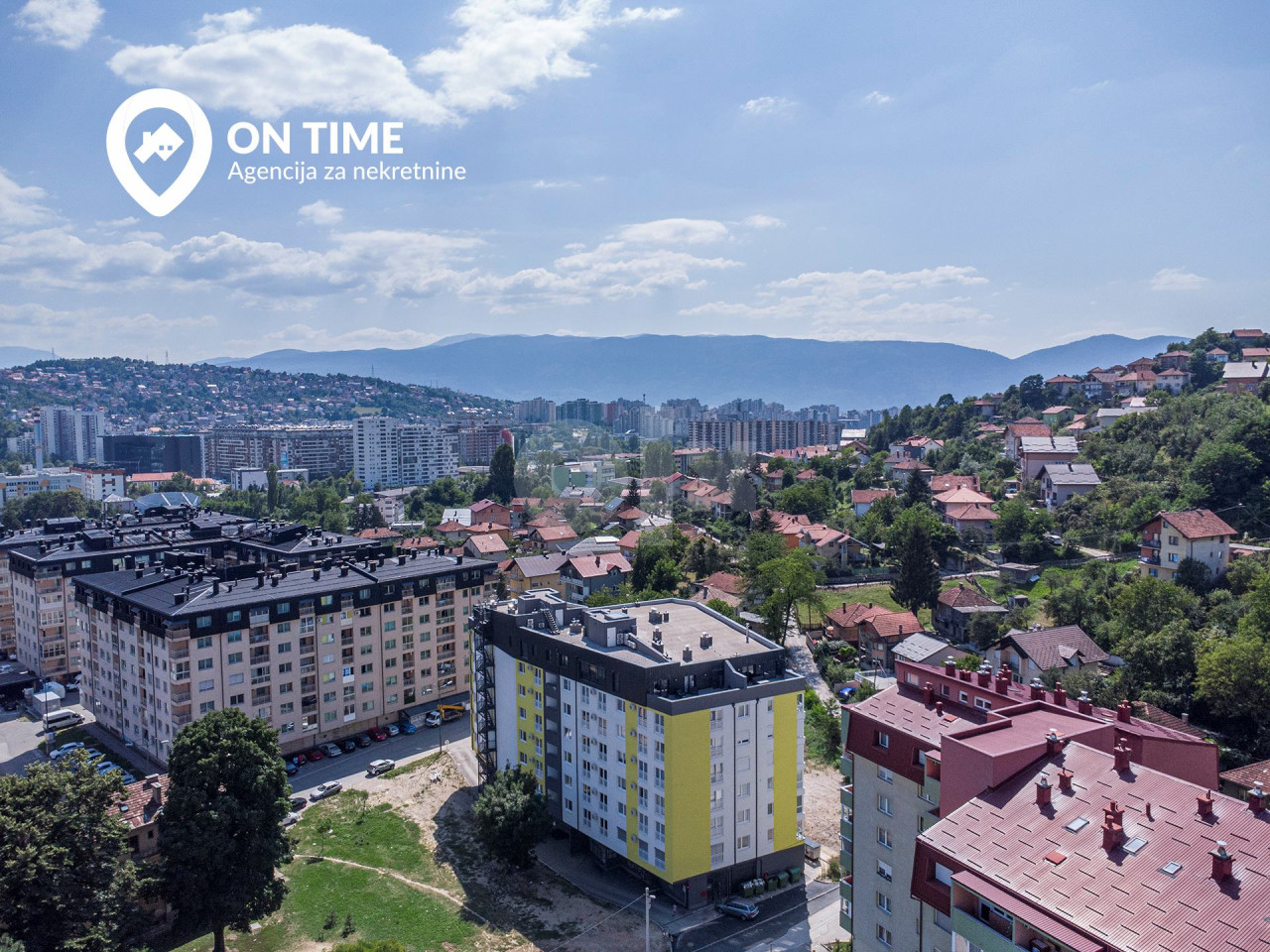 Četverosoban stan / Buća Potok / 120m2 / GARAŽA