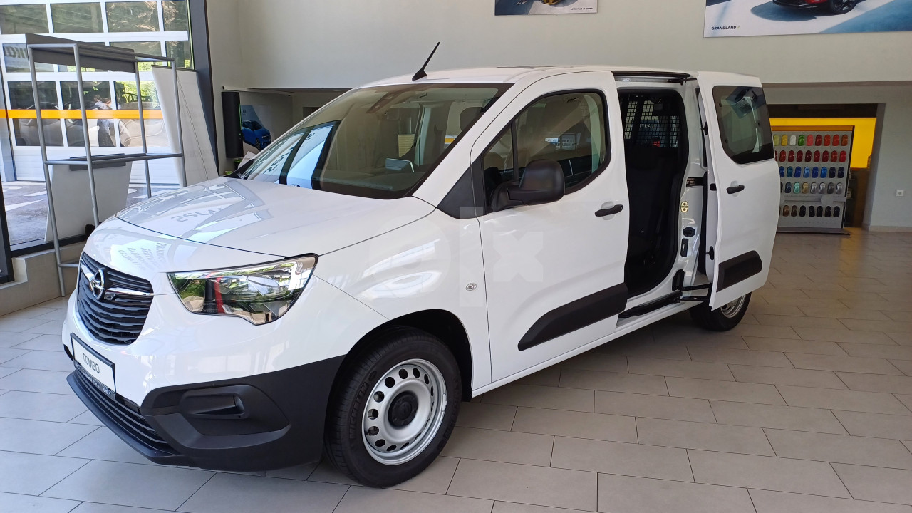 COMBO Crew Van - 1.5DT/100KS DEMO VOZILO