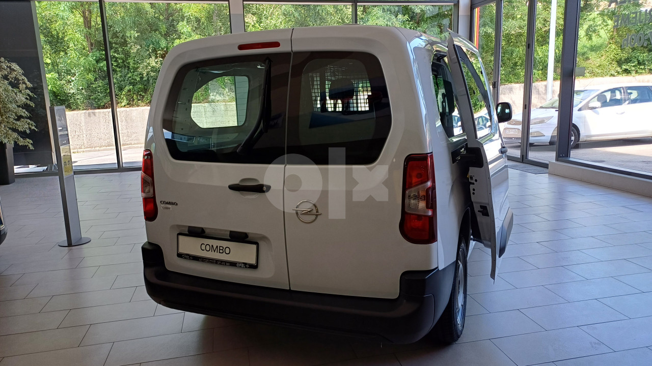 COMBO Crew Van - 1.5DT/100KS DEMO VOZILO