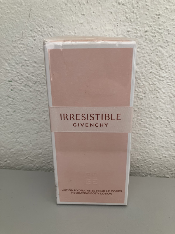 Givenchy Irresistible losion za tijelo
