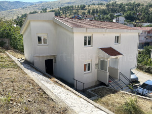 Kuća u naselju Gornji Zalik u Mostaru photo 3