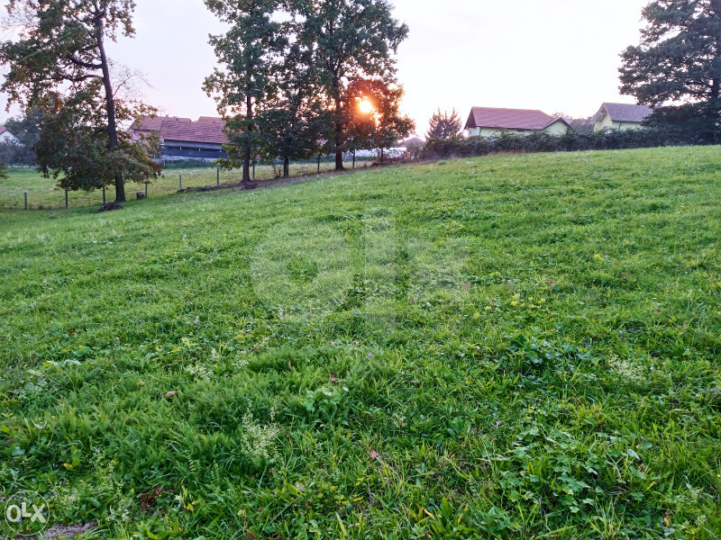 Zemljiste Plac Kalesija Miljanovci, zvati na tel 060 3110 484