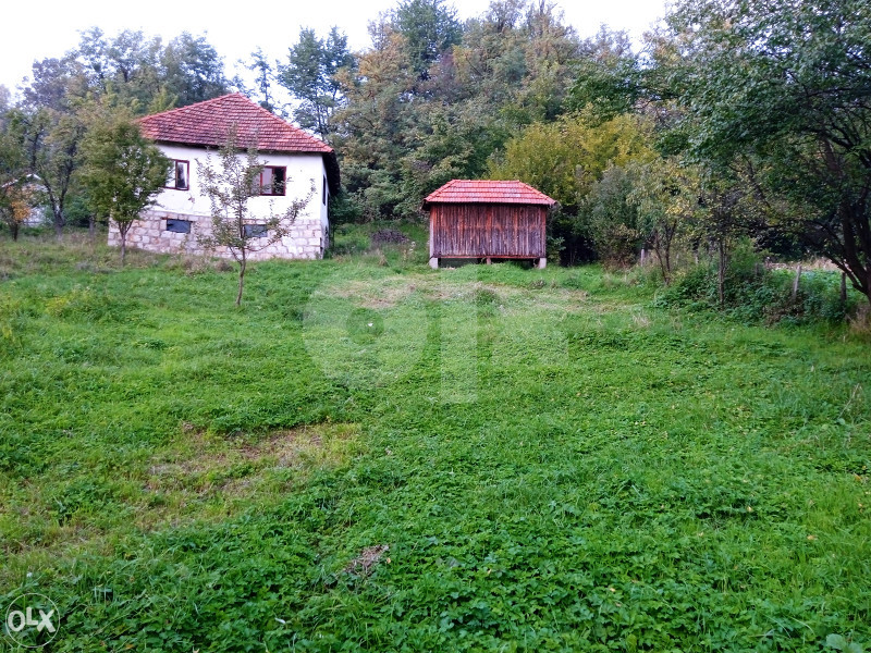 Plac Zemljiste Kalesija Miljanovci, zvati na tel 060 3110 484