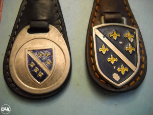 Privjesak za ključeve RBiH - ljiljani 2 komada cijena za 1 kom