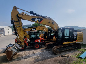 CATERPILLAR 323 FLN
