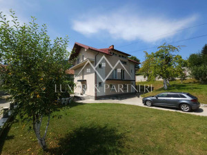 Prodaje se renovirana kuća-Ilidža-Osjek (354m2)