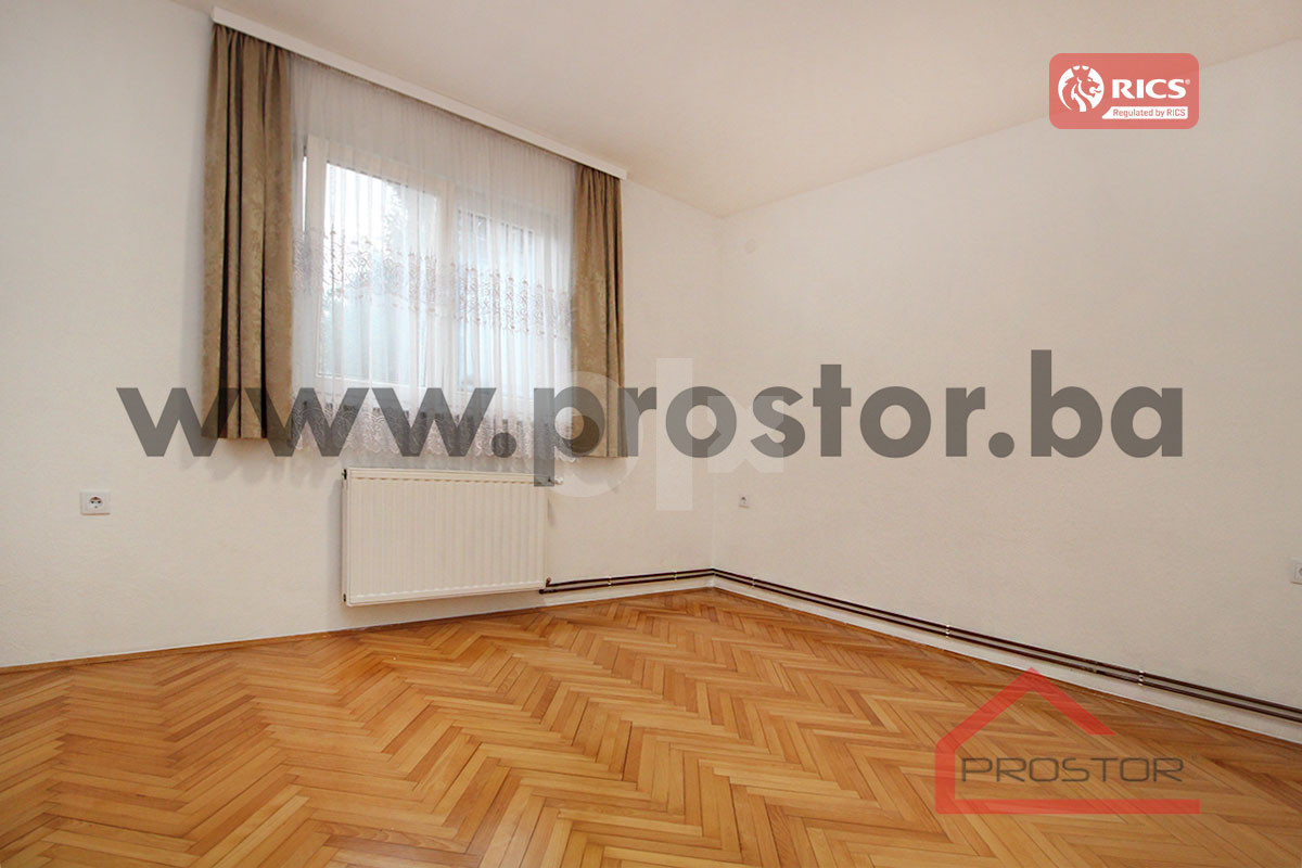 PROSTOR izdaje: Kuća sa baštom i garažom, Nedžarići 14
