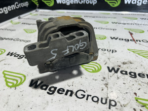 Nosac motora Volkswagen Golf 5 (fotografija 1)