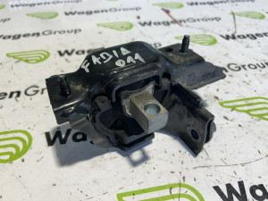 Nosac motora Škoda Fabia (fotografija 1)