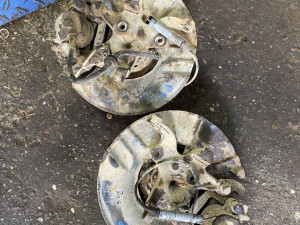 Prednja lijeva desna glavcina lezaj bmw e36