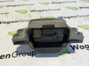 Nosac motora Volkswagen Golf 5 (fotografija 2)