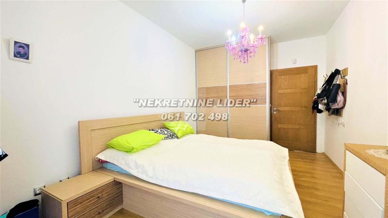 Kuća sa višenamjenskim poslovnim prostorom(280m2), Ši Selo 14