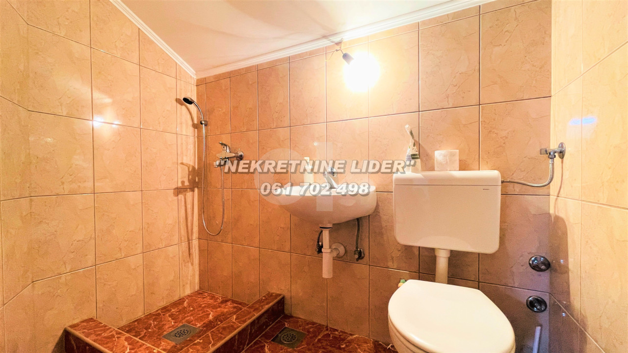 Kuća sa višenamjenskim poslovnim prostorom(280m2), Ši Selo 16