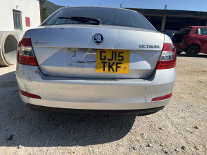 Skoda Octavia A7 2014 Zadnji branik stopke