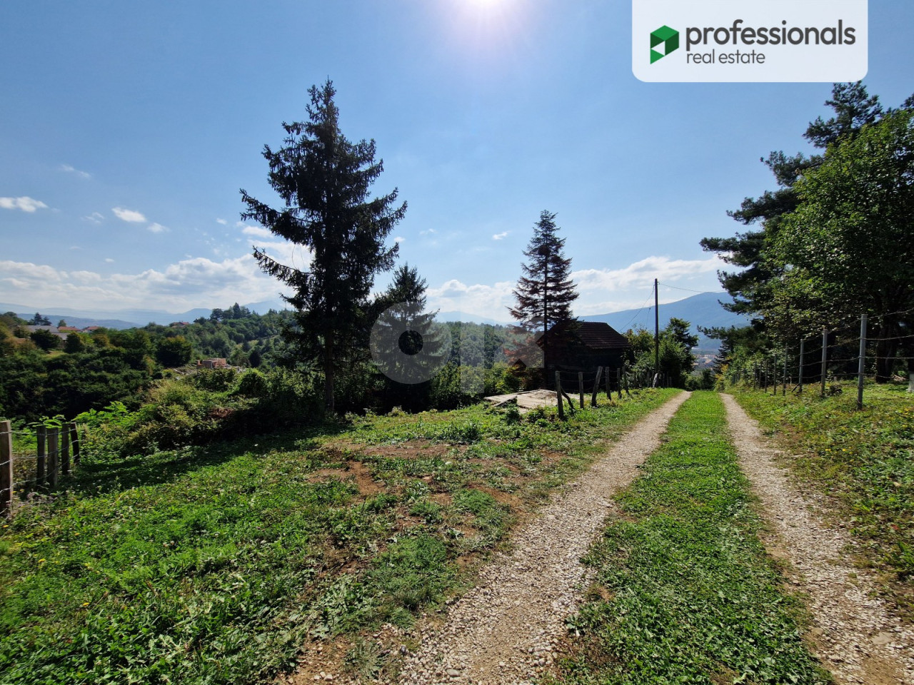 Zemljište Vlakovo Blažuj Ilidža 730m2