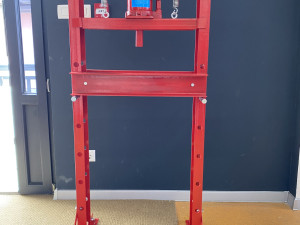 PRESA ZA SERVISE- 20T