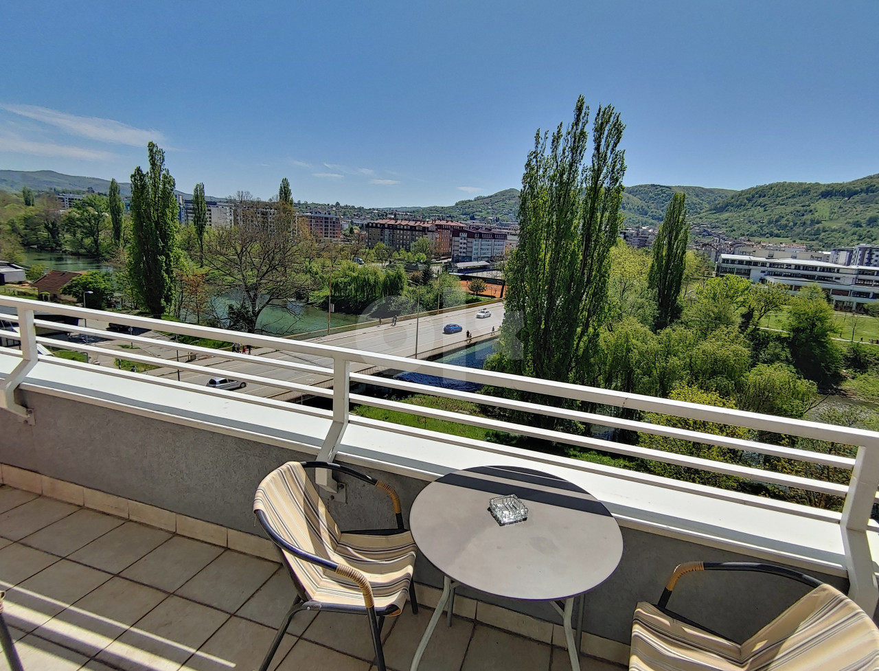 Stan na dan BL Apartman Sunny River 3 sobe 6 ljudi JAKUZZI SPA