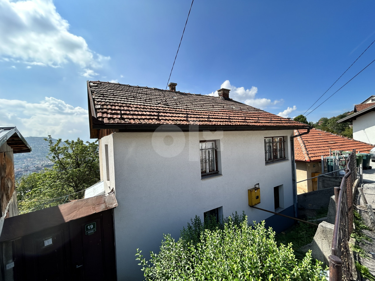 Zemljište 7066m2 sa kućom i garažama - 1 km od Baščaršije! 13