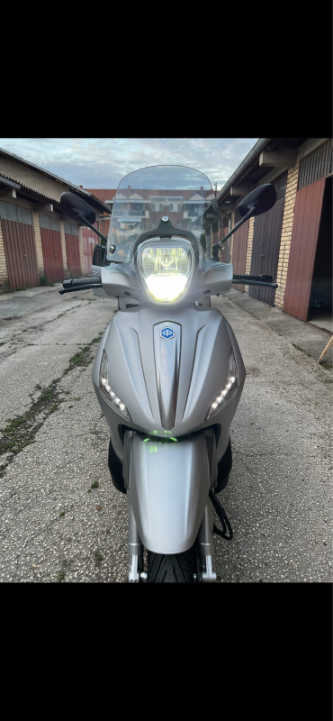 Piaggio Beverly 350ie Sport Touring 350 2012
