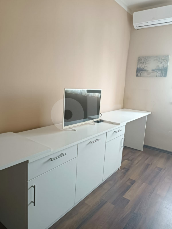 063 999 993 Mostar - stan na dan 7