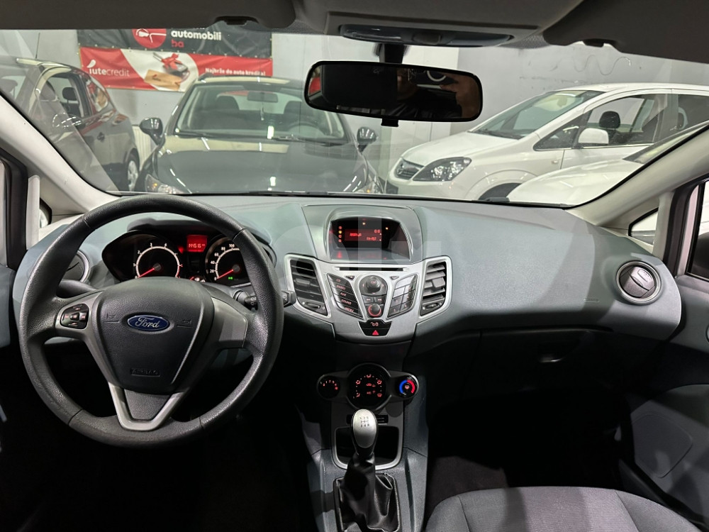 FORD FIESTA 1.2L 16V, 2011 GODINA,ALU FELGE, KLIMA