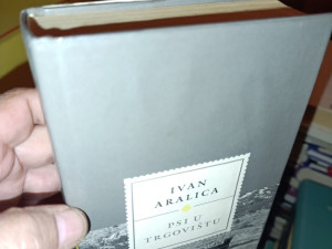 Psi u trgovištu Ivan Aralica (oc)