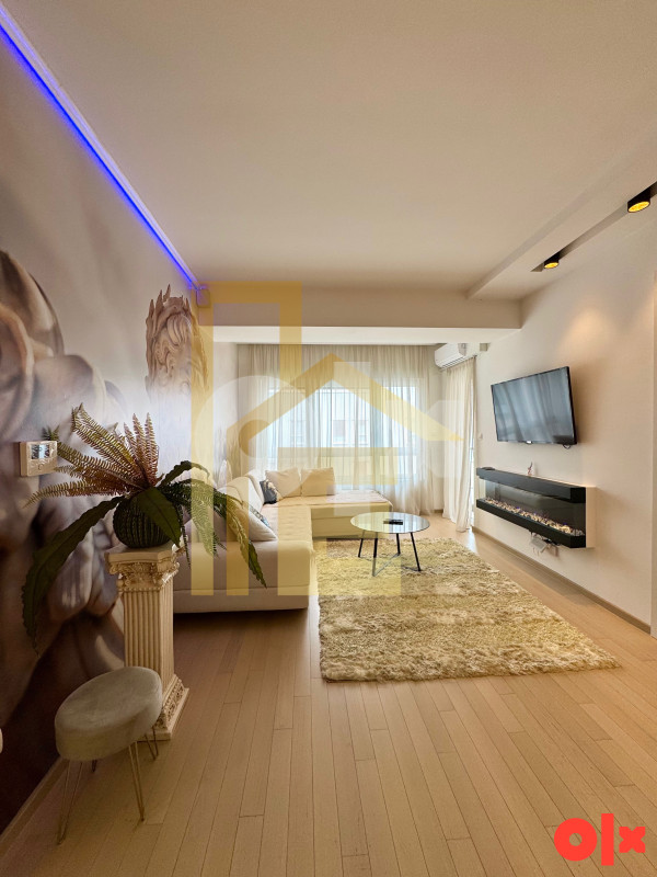 LUX Trosoban stan sa garažom, Centar 8