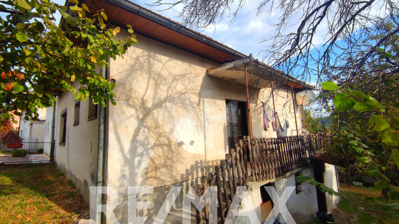 Kuća Lauš 73m2 sa okućnicom 288m2