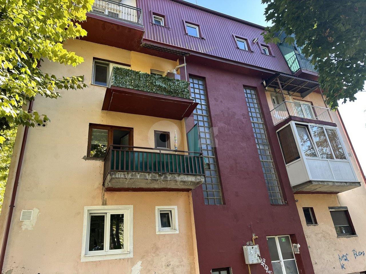 Dvosoban stan u centru Vogošće 45m2+7m2 balkoni 2