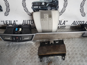 Plastika lajsna mercedes w212 e klasa