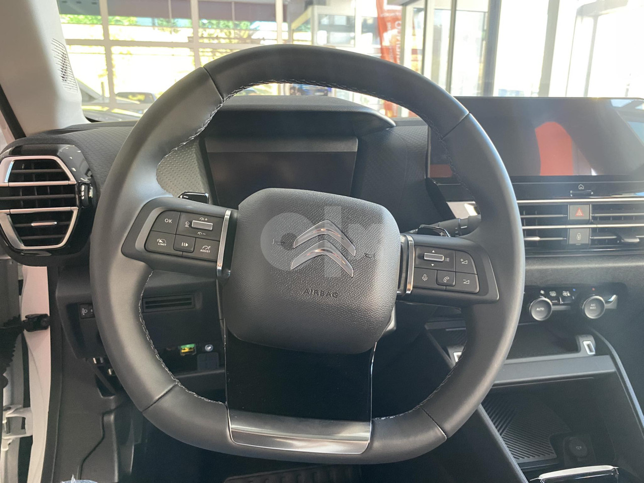 Citroen C4 X 2023 AKCIJA