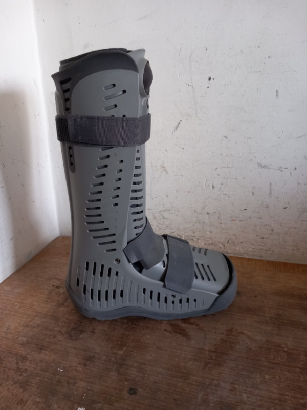 Extra ortopedska ortoza čizma REBOUND Air Walker,L 43-45,M 40-43