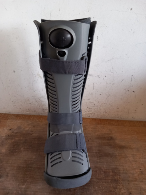 Extra ortopedska ortoza čizma REBOUND Air Walker,L 43-45,M 40-43