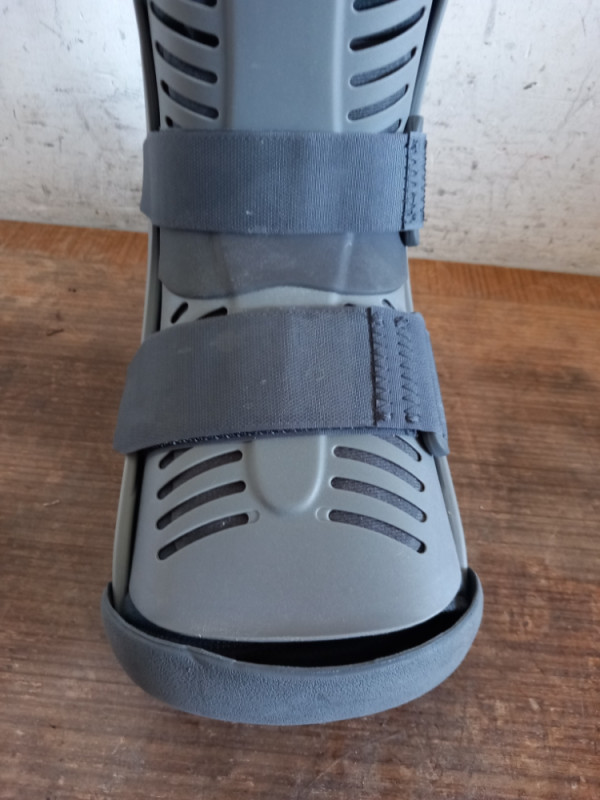 Extra ortopedska ortoza čizma REBOUND Air Walker,L 43-45,M 40-43