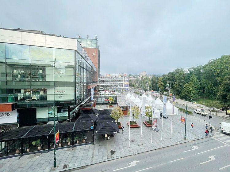 Višenamjenski poslovni prostor 180m2 Titova 3