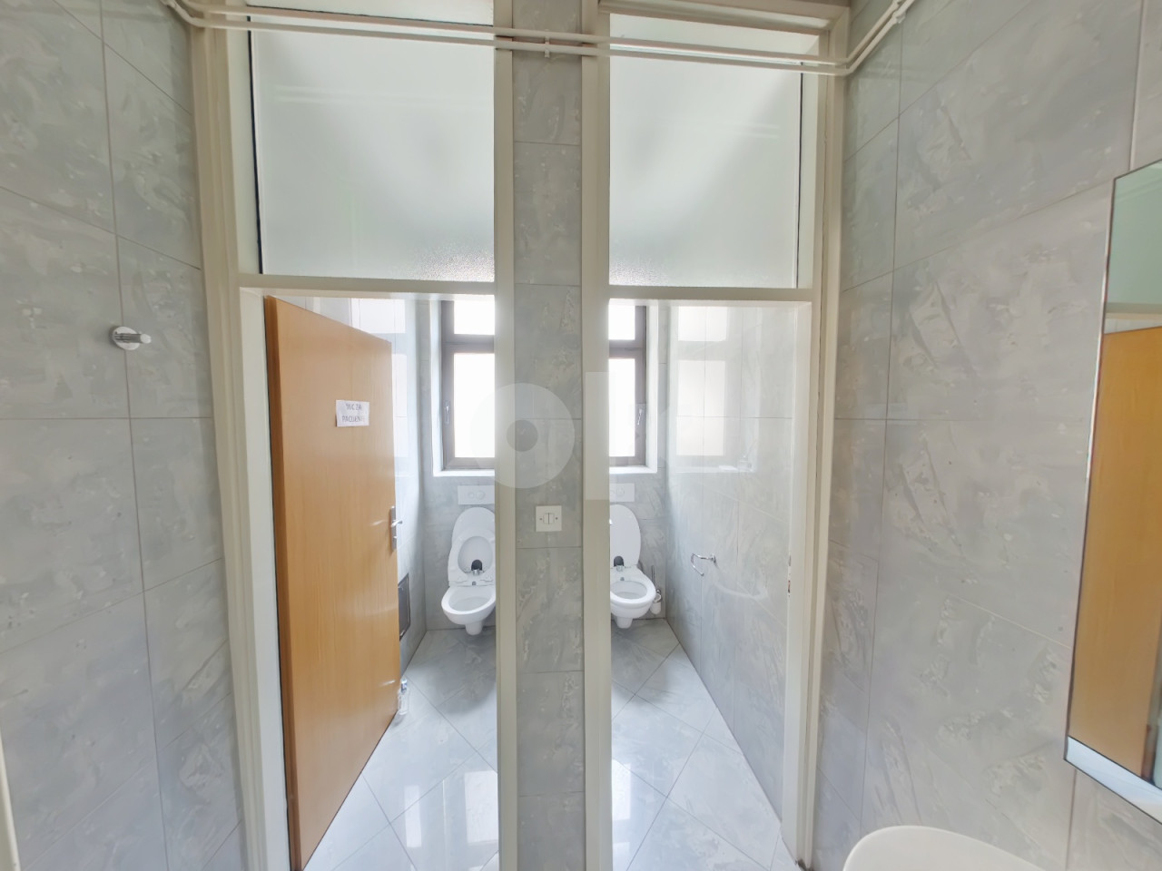 Višenamjenski poslovni prostor 180m2 Titova 16