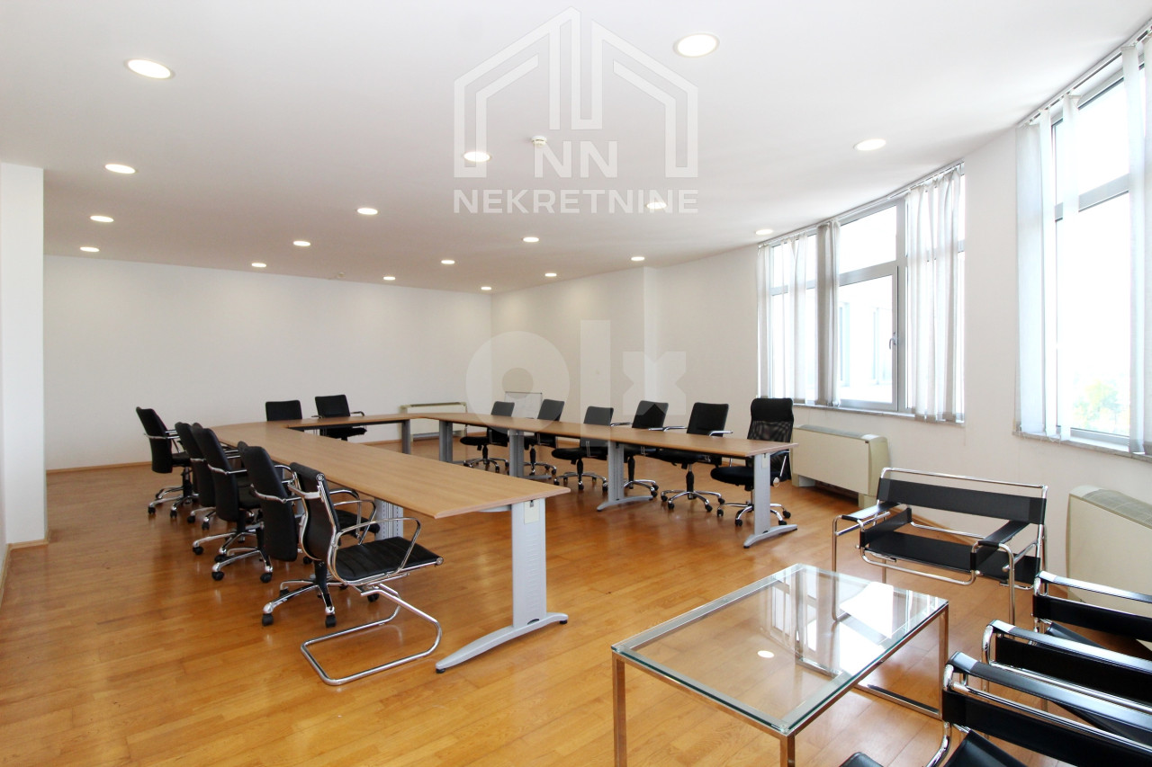NN Nekretnine: Poslovni prostor 650m2 - Rajlovac 4
