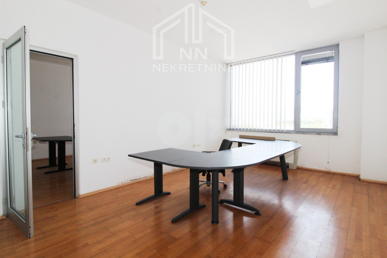 NN Nekretnine: Poslovni prostor 650m2 - Rajlovac 17