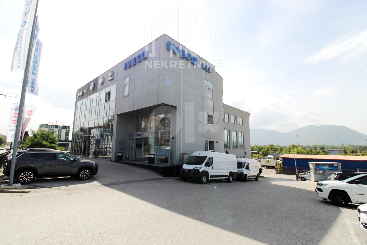 NN Nekretnine: Poslovni prostor 650m2 - Rajlovac 2