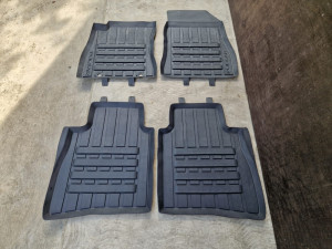 Gumene patosnice Nissan Pulsar 2014-2020 god ORIGINAL
