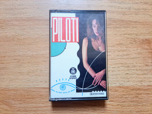 AUDIO KASETA - PILOTI