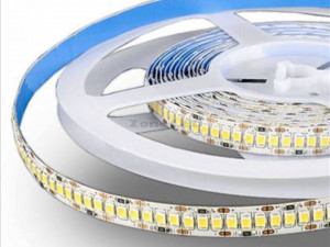 LED TRAKA 6000K 220V 240d/m