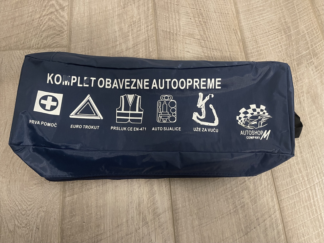 Set osnovne/obavezne opreme za Auto